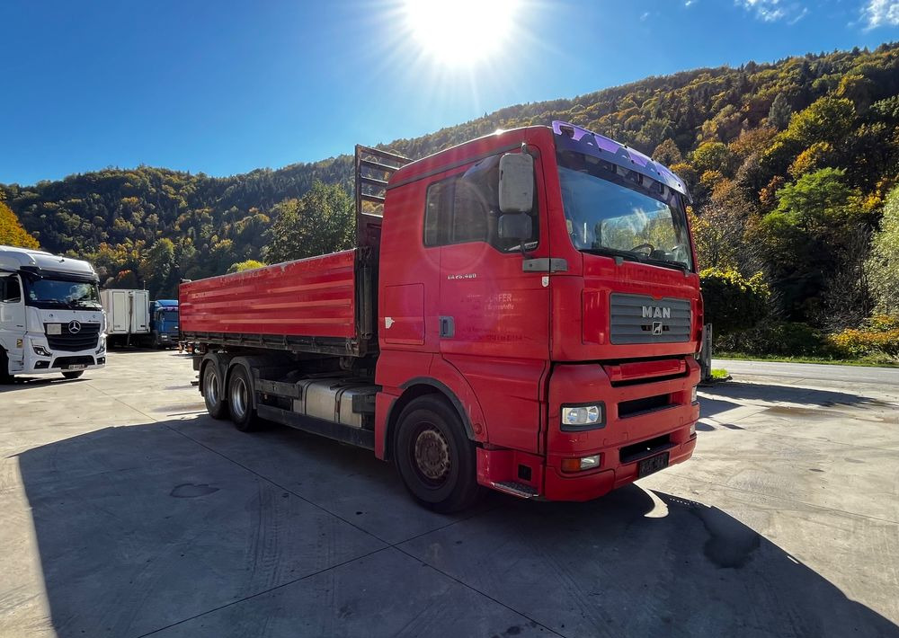 MAN TGA 26.480 // Wywrotka 3 stronna // 2004 Rok // 6x4 // Kiper Schwarzmuller // - Kravas automašīna pašizgāzējs: foto 3 MAN TGA 26.480 // Wywrotka 3 stronna // 2004 Rok // 6x4 // Kiper Schwarzmuller // - Kravas automašīna pašizgāzējs: foto 3