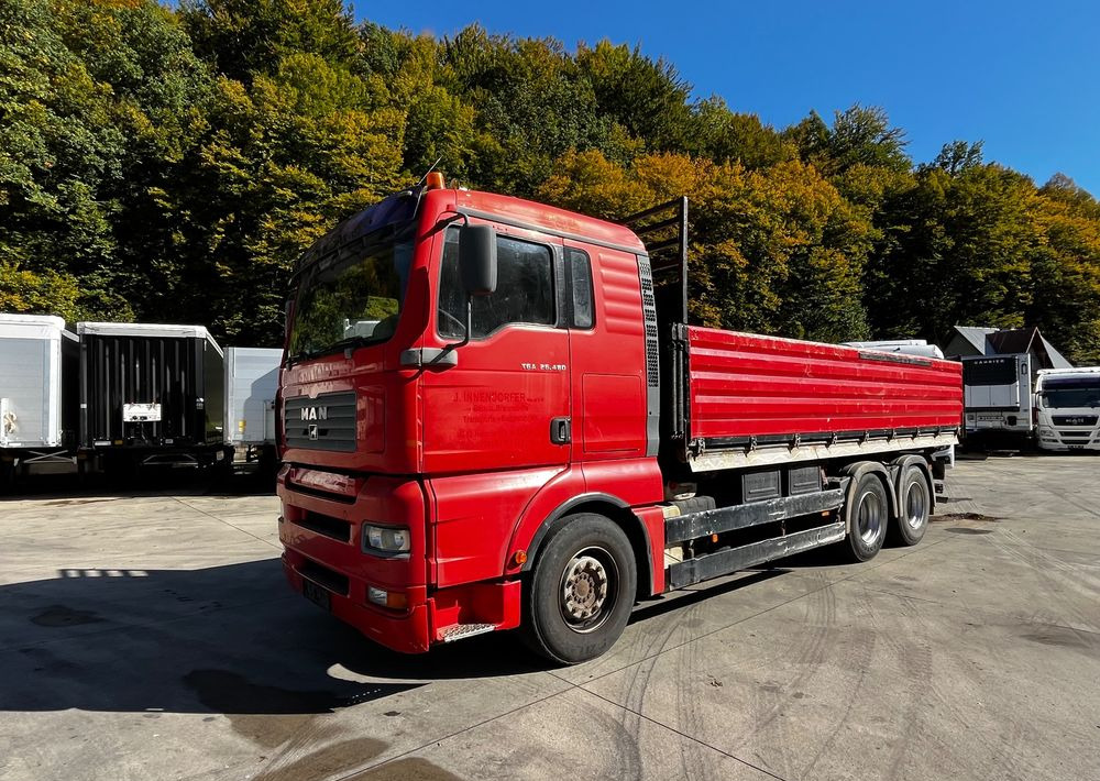 MAN TGA 26.480 // Wywrotka 3 stronna // 2004 Rok // 6x4 // Kiper Schwarzmuller // - Kravas automašīna pašizgāzējs: foto 2 MAN TGA 26.480 // Wywrotka 3 stronna // 2004 Rok // 6x4 // Kiper Schwarzmuller // - Kravas automašīna pašizgāzējs: foto 2