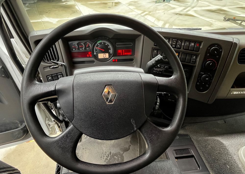 Renault Kerax 380 EEV // Skrzynia Burtowa // HIAB XS166 Hipro + Radio // Zwolnice // // - Bortu kravas automašīna/ Platforma, Kravas auto ar manipulatoru: foto 5 Renault Kerax 380 EEV // Skrzynia Burtowa // HIAB XS166 Hipro + Radio // Zwolnice // // - Bortu kravas automašīna/ Platforma, Kravas auto ar manipulatoru: foto 5