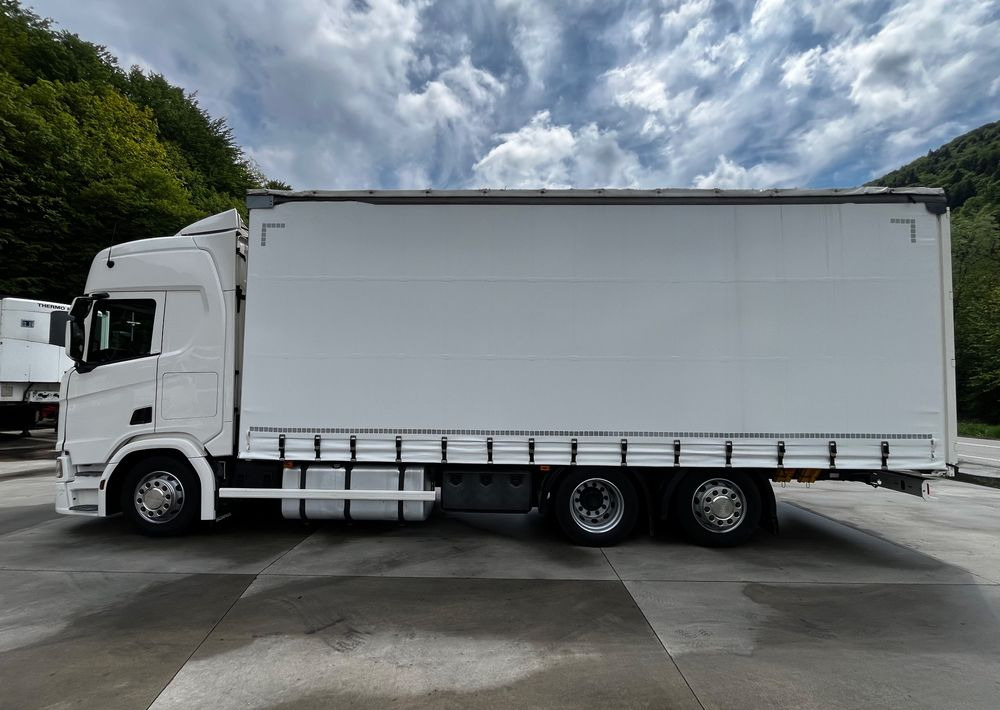Scania R410 // 2018 Rok 6x2 // Retarder // Automat // Led // Navi // 77 // - Kravas automašīna ar tentu: foto 5 Scania R410 // 2018 Rok 6x2 // Retarder // Automat // Led // Navi // 77 // - Kravas automašīna ar tentu: foto 5