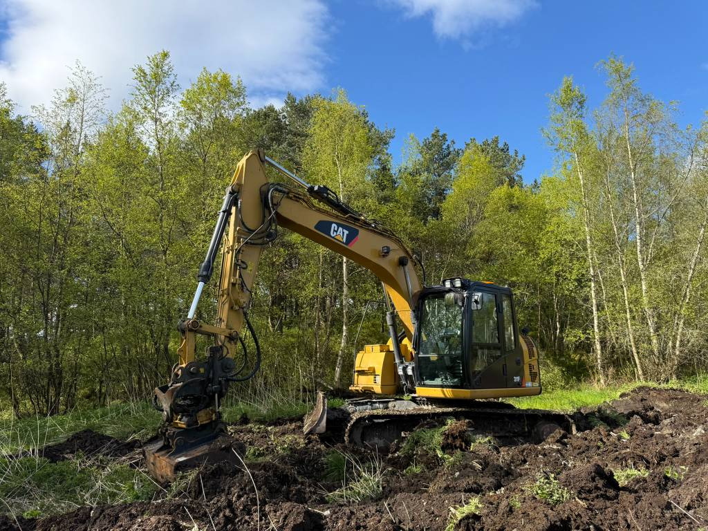 CAT 311 F LRR - Kāpurķēžu ekskavators: foto 1 CAT 311 F LRR - Kāpurķēžu ekskavators: foto 1