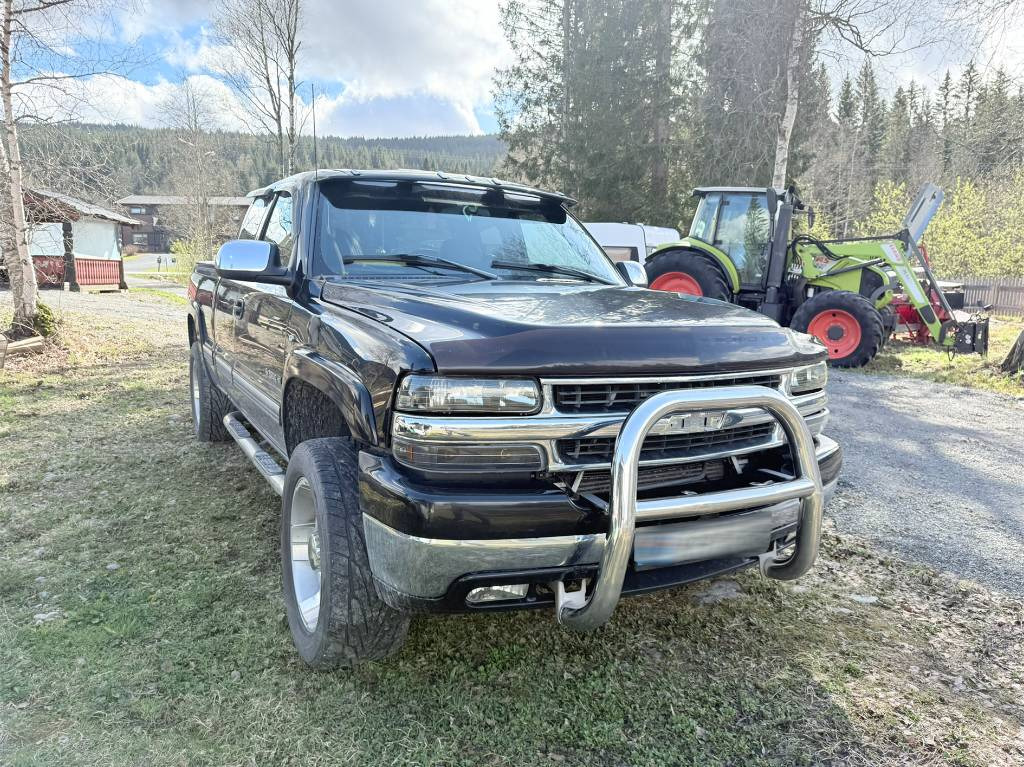 Chevrolet Silverado 2500 4x4 LT - Pikaps: foto 3 Chevrolet Silverado 2500 4x4 LT - Pikaps: foto 3