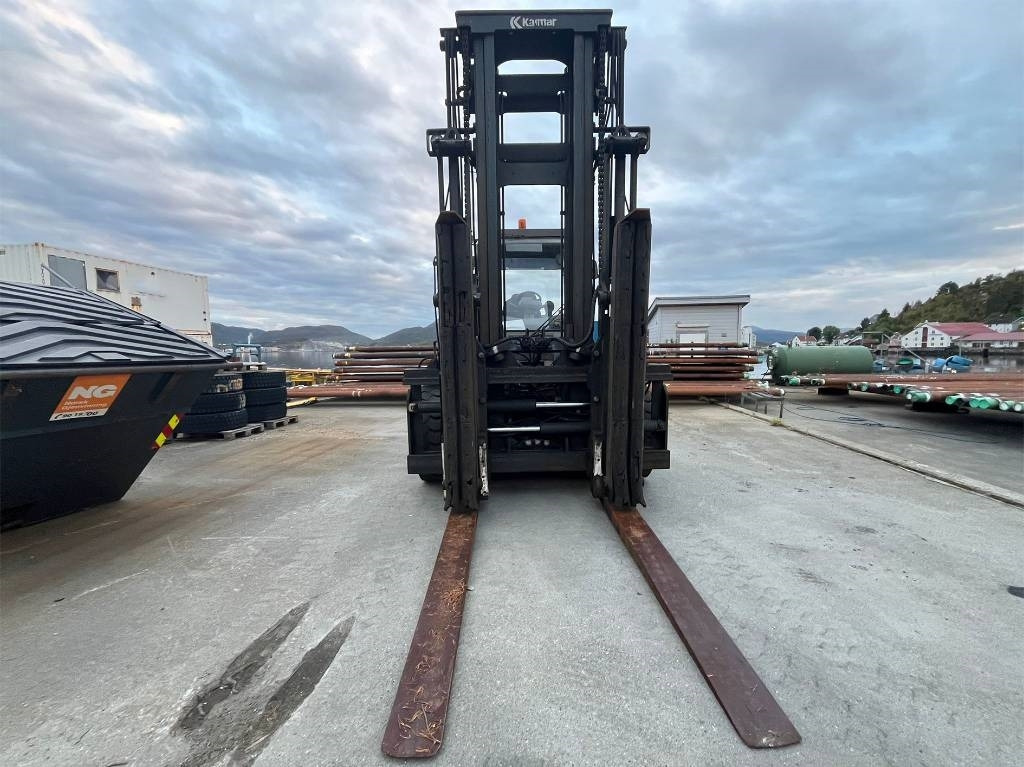 Dīzeļiekrāvējs Kalmar DCE 120-12: foto 12 Dīzeļiekrāvējs Kalmar DCE 120-12: foto 12