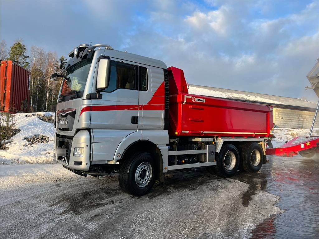 MAN TGX 26.580 6x4 - Kravas automašīna pašizgāzējs: foto 3 MAN TGX 26.580 6x4 - Kravas automašīna pašizgāzējs: foto 3
