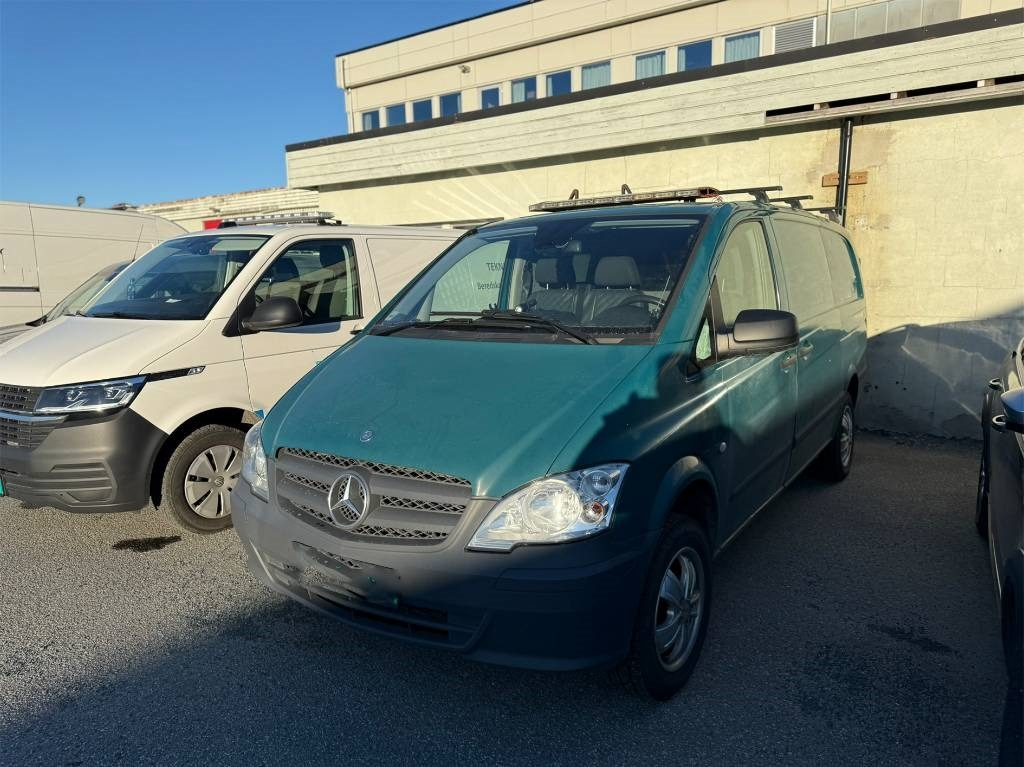 Mercedes-Benz Vito 116 CDI 4x4 - Mazs furgons: foto 3 Mercedes-Benz Vito 116 CDI 4x4 - Mazs furgons: foto 3