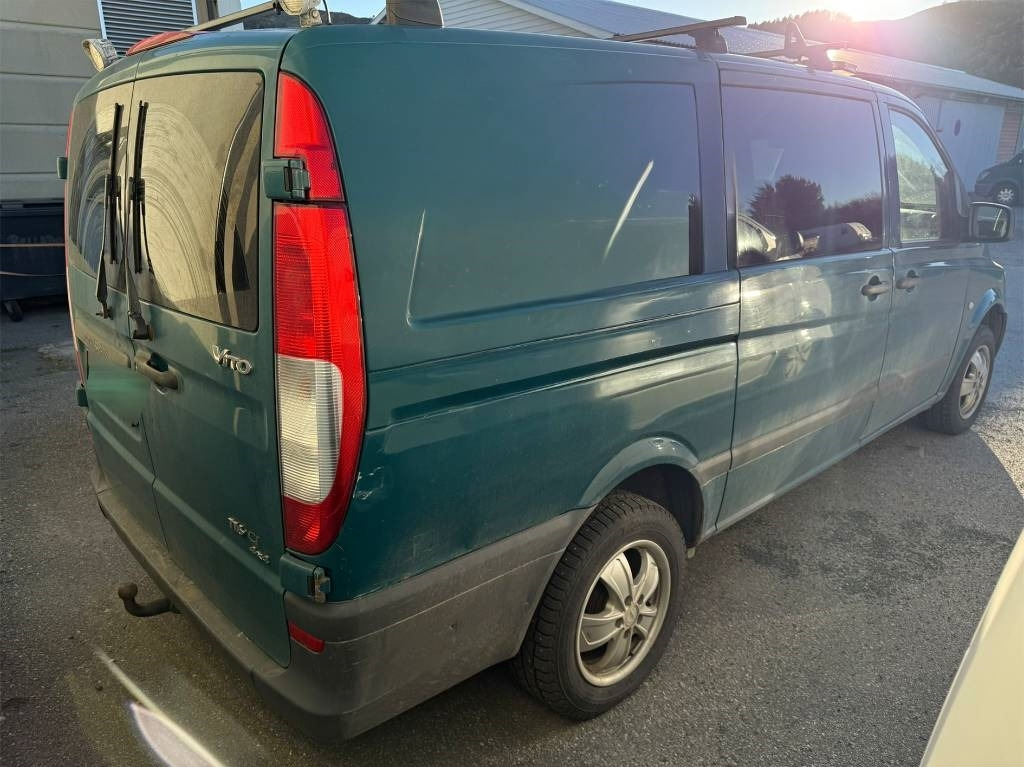 Mercedes-Benz Vito 116 CDI 4x4 - Mazs furgons: foto 5 Mercedes-Benz Vito 116 CDI 4x4 - Mazs furgons: foto 5