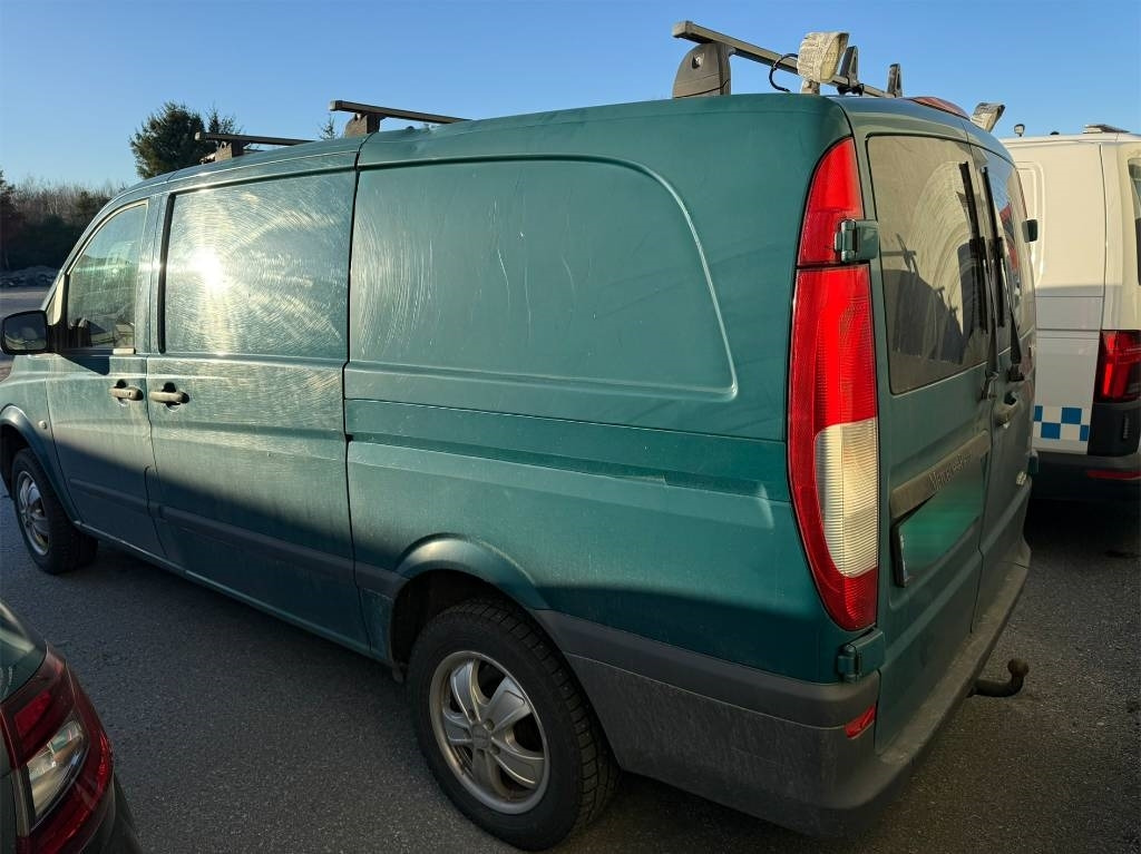 Mercedes-Benz Vito 116 CDI 4x4 - Mazs furgons: foto 4 Mercedes-Benz Vito 116 CDI 4x4 - Mazs furgons: foto 4