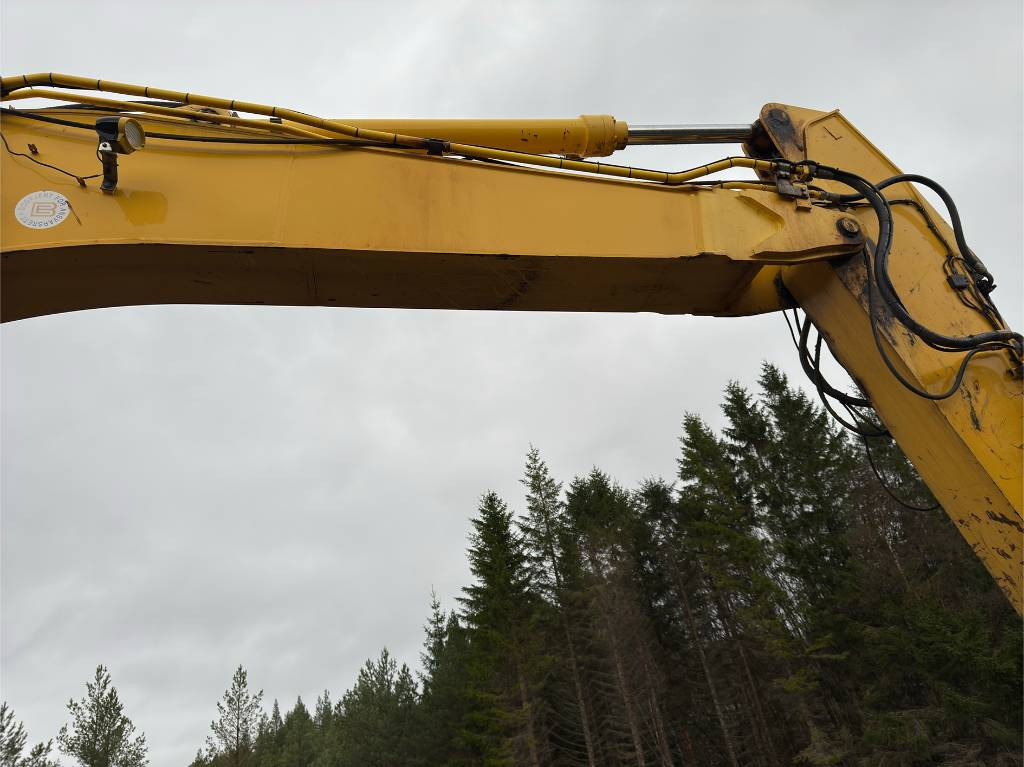 New Holland E 305 B LC - Kāpurķēžu ekskavators: foto 5 New Holland E 305 B LC - Kāpurķēžu ekskavators: foto 5
