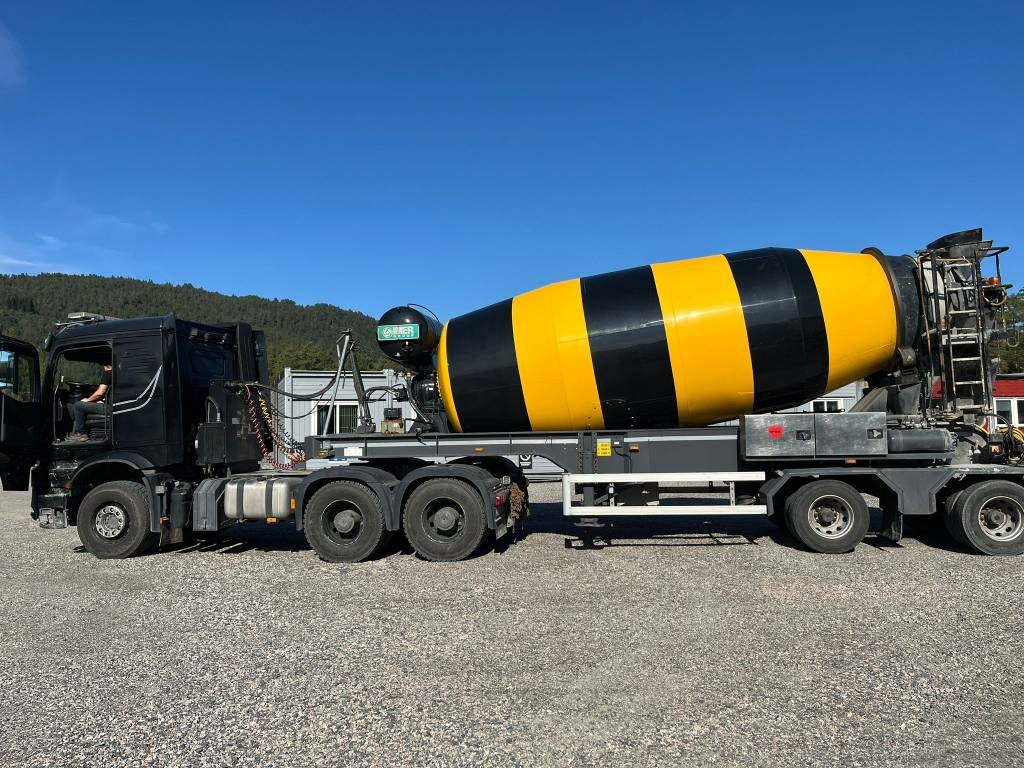 Mercedes-Benz Arocs 6X4 AMT BT 220 semi-trailer concrete mixer - Vilcējs, Betona maisītājs puspiekabe: foto 1 Mercedes-Benz Arocs 6X4 AMT BT 220 semi-trailer concrete mixer - Vilcējs, Betona maisītājs puspiekabe: foto 1
