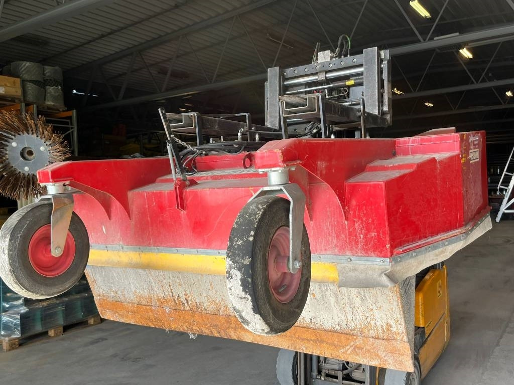 Westbjorn Hydro-Sweeper 2000 SSH - Birste: foto 4 Westbjorn Hydro-Sweeper 2000 SSH - Birste: foto 4