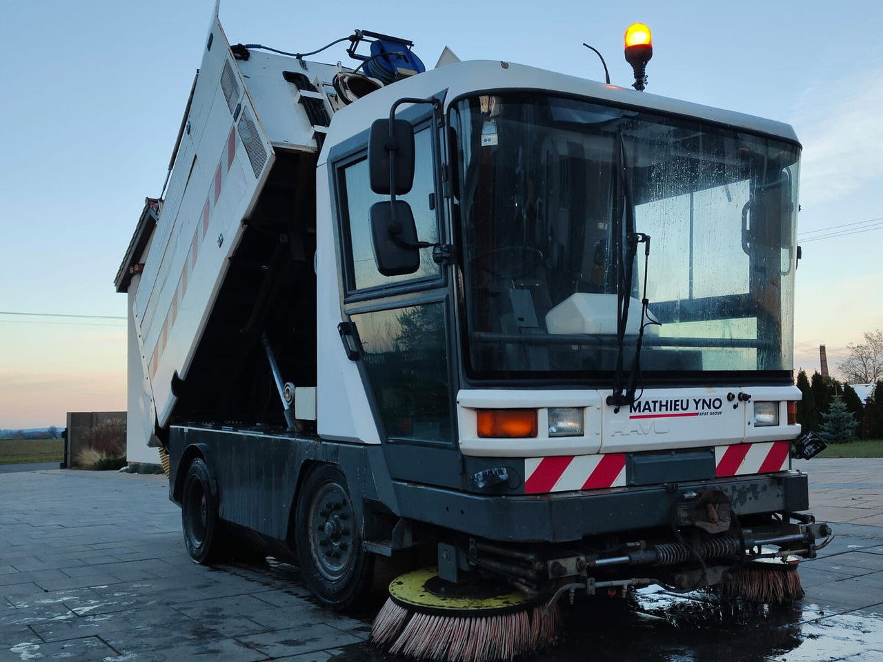 Diversen Yno Ravo 5002 530 C 540 NA CZĘŚCI Mathieu Yno Ravo 5002 530 C 540 NA CZ - Ielu tīrīšanas mašīna: foto 4 Diversen Yno Ravo 5002 530 C 540 NA CZĘŚCI Mathieu Yno Ravo 5002 530 C 540 NA CZ - Ielu tīrīšanas mašīna: foto 4