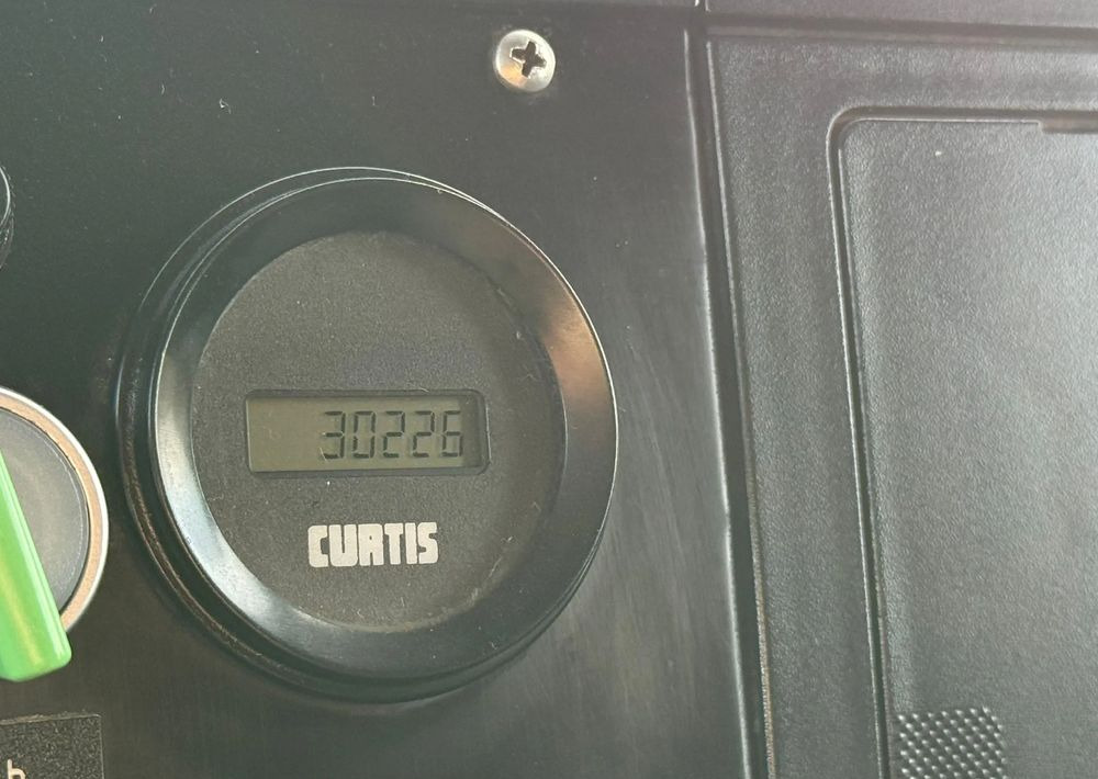 Autopacēlājs MAN TGL 12.250: foto 10 Autopacēlājs MAN TGL 12.250: foto 10