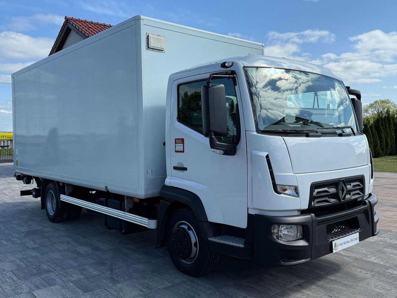 Renault D 7.5 Kontener winda kamera Tylko 82 TYŚ Przebiegu Euro 6 - Kravas automašīna refrižerators: foto 1 Renault D 7.5 Kontener winda kamera Tylko 82 TYŚ Przebiegu Euro 6 - Kravas automašīna refrižerators: foto 1