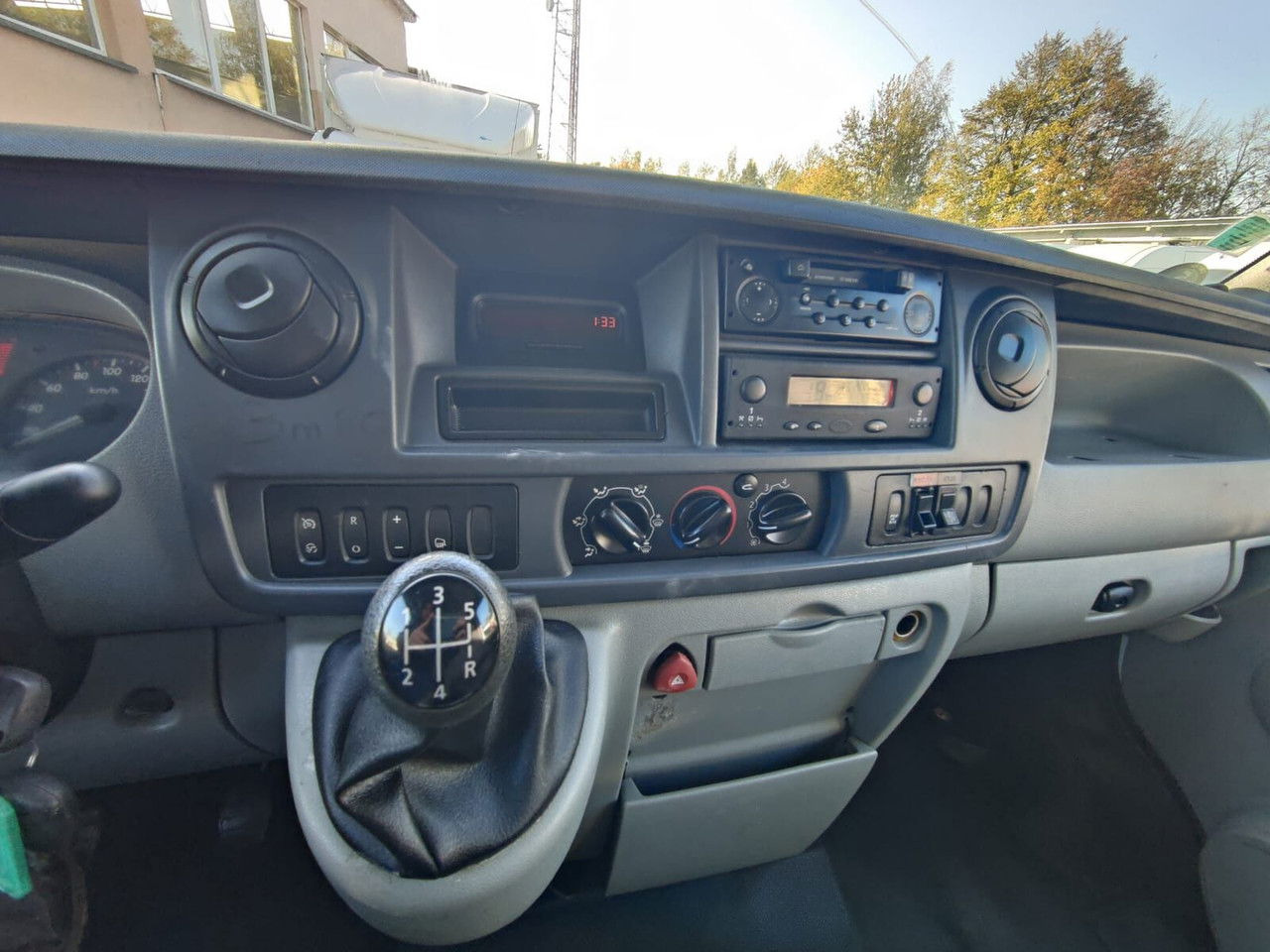 Autopacēlājs Renault Mascott 3.0: foto 15