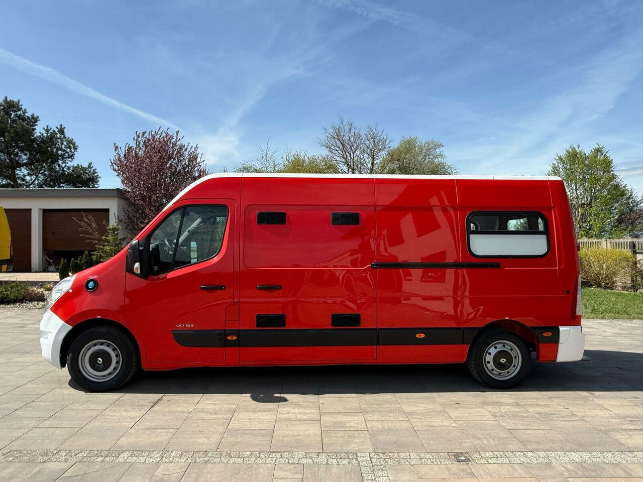 Renault Master Karetka pogotowie Ambulans - Ātrās palīdzības mašīna: foto 5 Renault Master Karetka pogotowie Ambulans - Ātrās palīdzības mašīna: foto 5