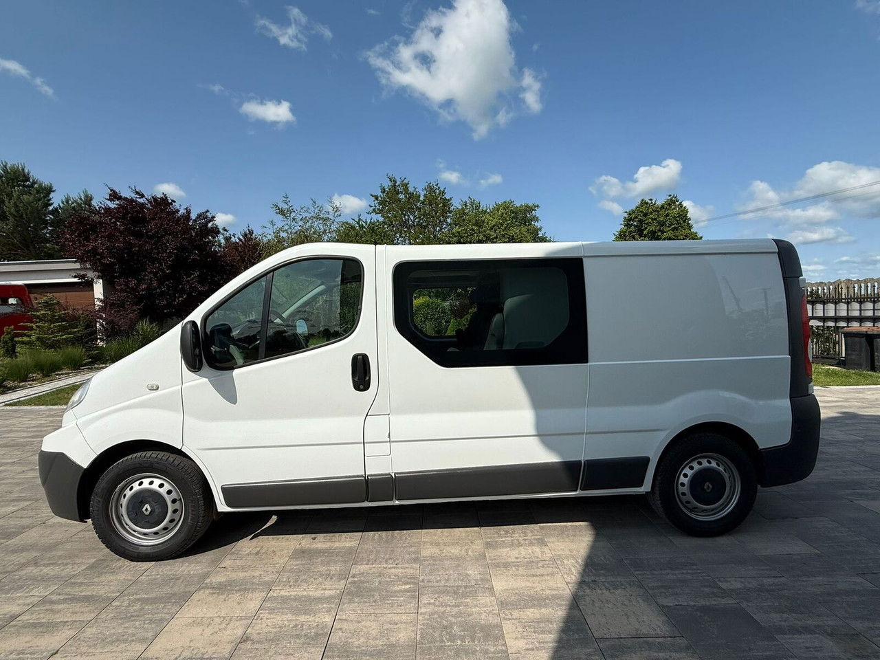 Renault Trafic 2.0 - Mazs furgons, Kravas-pasažieru furgons: foto 5 Renault Trafic 2.0 - Mazs furgons, Kravas-pasažieru furgons: foto 5