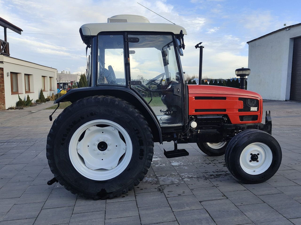 Same Dorado 70 Ciągnik Traktor Klimatyzacja Godny Uwagi - Traktors: foto 4 Same Dorado 70 Ciągnik Traktor Klimatyzacja Godny Uwagi - Traktors: foto 4