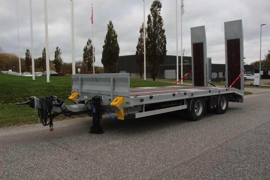 AMT MK200 2 akslet maskinkærre m. sider og ramper - Bortu piekabe/ Platforma: foto 4 AMT MK200 2 akslet maskinkærre m. sider og ramper - Bortu piekabe/ Platforma: foto 4