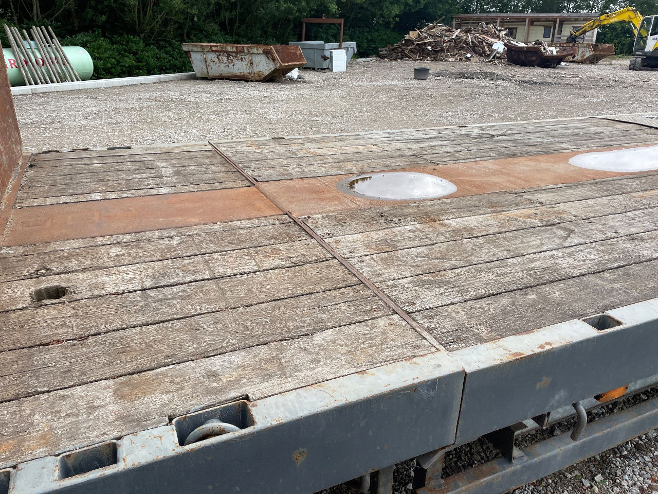 Nooteboom Mco-48-03 V uitschuifbaar hydrolisch gestuurd semi dieplader - Puspiekabe zema profila platforma: foto 4 Nooteboom Mco-48-03 V uitschuifbaar hydrolisch gestuurd semi dieplader - Puspiekabe zema profila platforma: foto 4