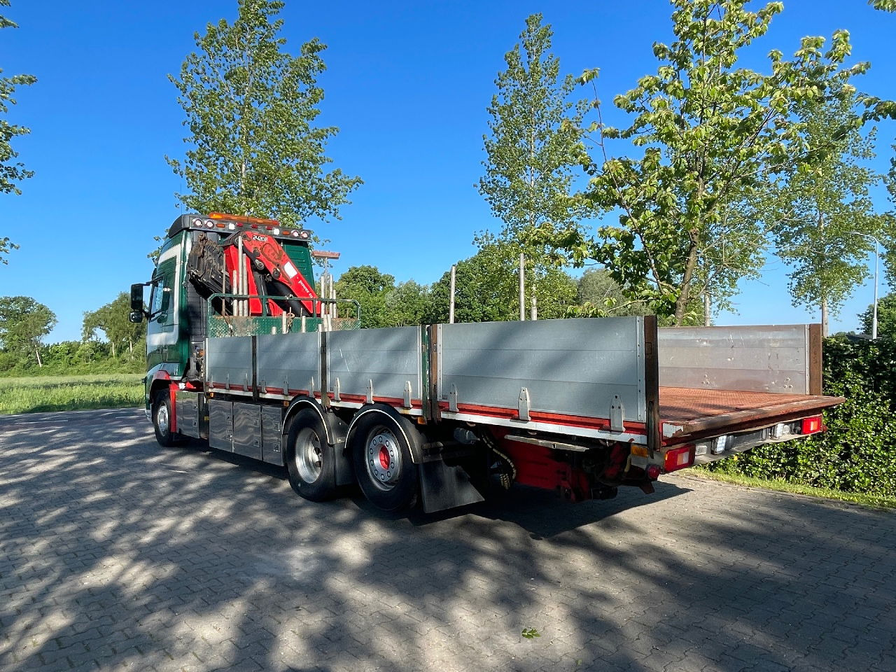Volvo FH 13.500 HMF 2420 K5 crane, winch, and extendable deck - Kravas auto ar manipulatoru: foto 5 Volvo FH 13.500 HMF 2420 K5 crane, winch, and extendable deck - Kravas auto ar manipulatoru: foto 5