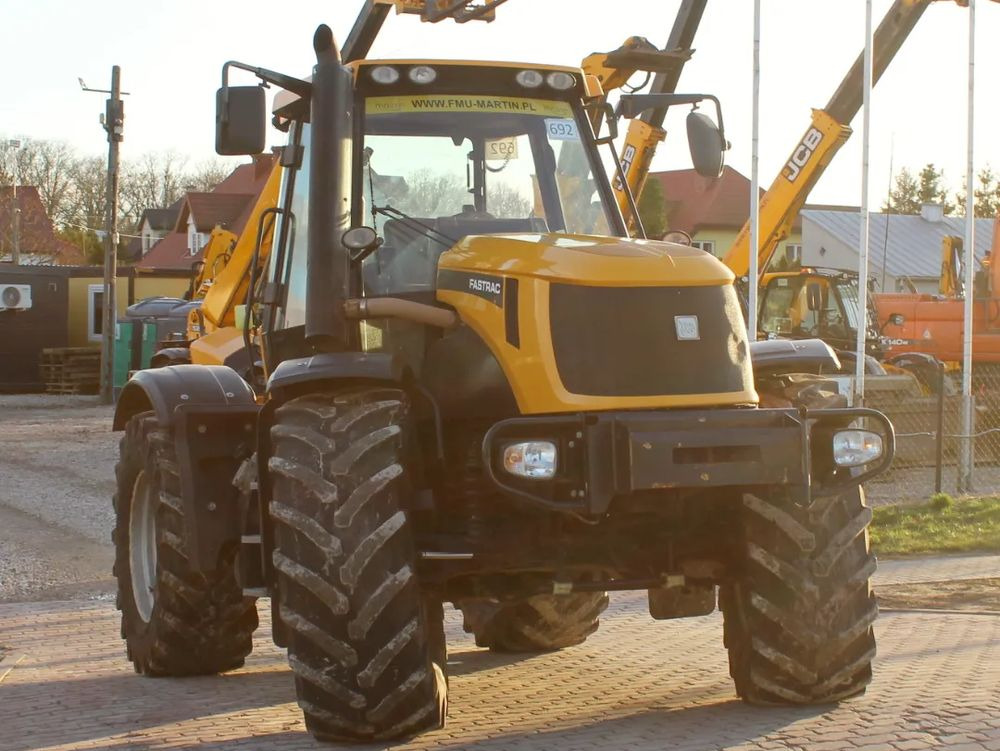 JCB Fastrac 2170 - Traktors: foto 1 JCB Fastrac 2170 - Traktors: foto 1