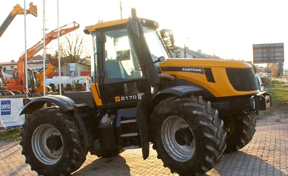 JCB Fastrac 2170 - Traktors: foto 3 JCB Fastrac 2170 - Traktors: foto 3
