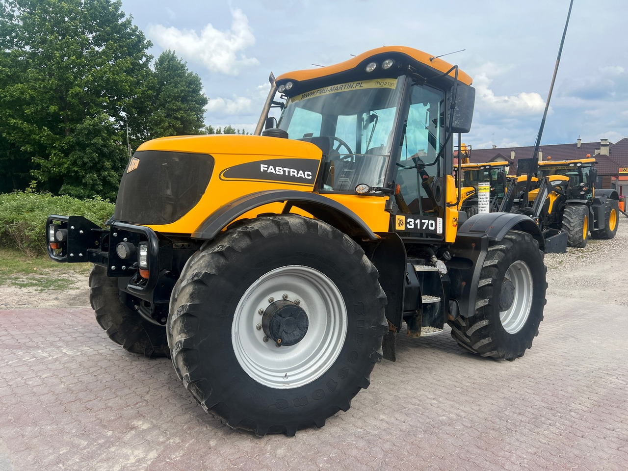 JCB Fastrac 3170 Plus - Traktors: foto 2 JCB Fastrac 3170 Plus - Traktors: foto 2