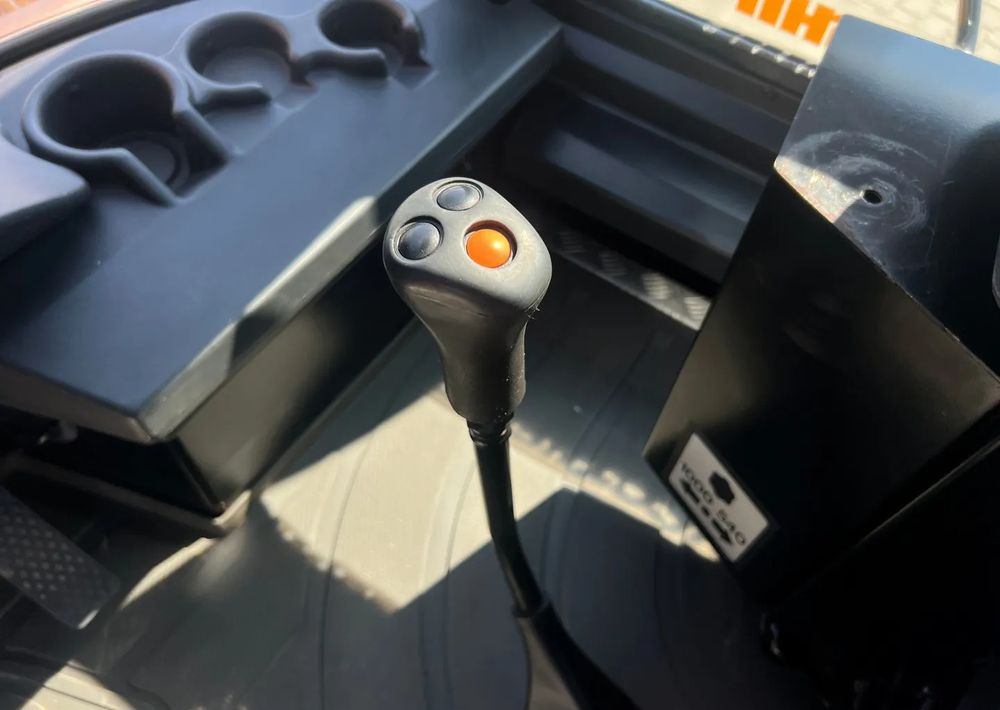 Traktors JCB Fastrac  3190: foto 19