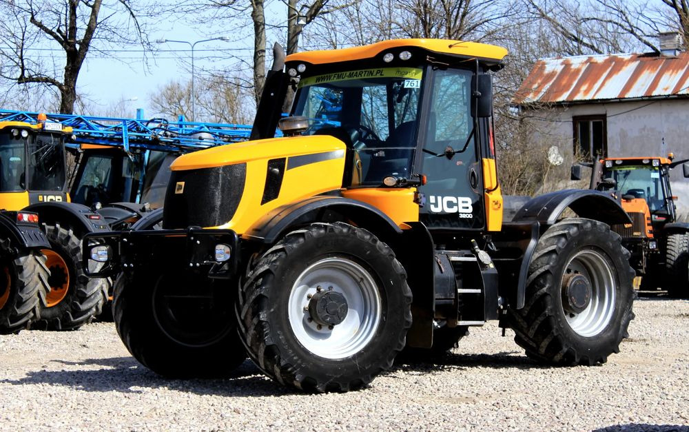 JCB Fastrac 3200 - Traktors: foto 1 JCB Fastrac 3200 - Traktors: foto 1
