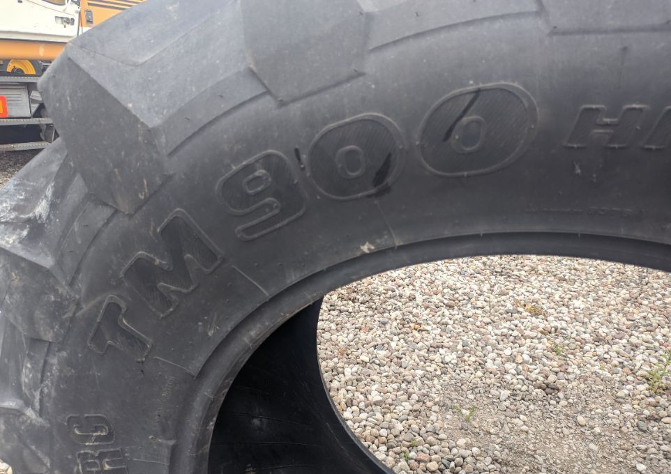 Trelleborg TM900, 710/60 r 34, nowa opona w starej cenie! - Riepa: foto 2 Trelleborg TM900, 710/60 r 34, nowa opona w starej cenie! - Riepa: foto 2
