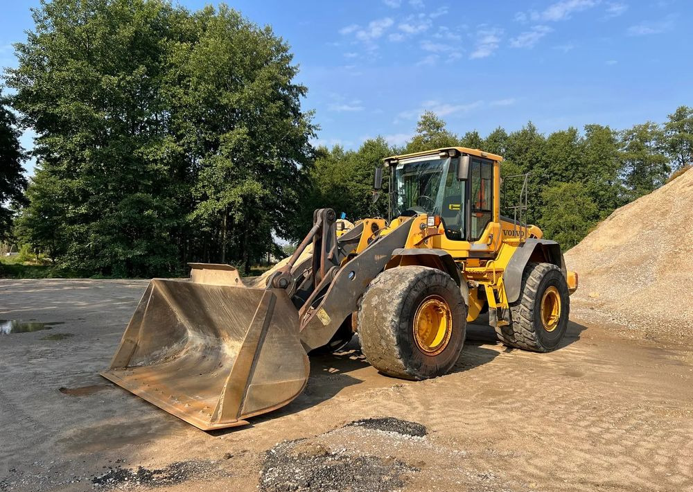 Volvo Volvo L110F - Riteņu iekrāvējs: foto 1 Volvo Volvo L110F - Riteņu iekrāvējs: foto 1