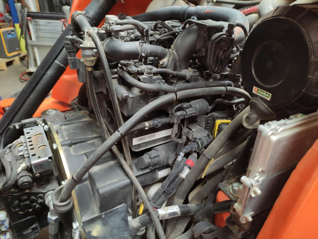 Ausa C 501 HX 4 - Bezceļu autokrāvējs: foto 2 Ausa C 501 HX 4 - Bezceļu autokrāvējs: foto 2