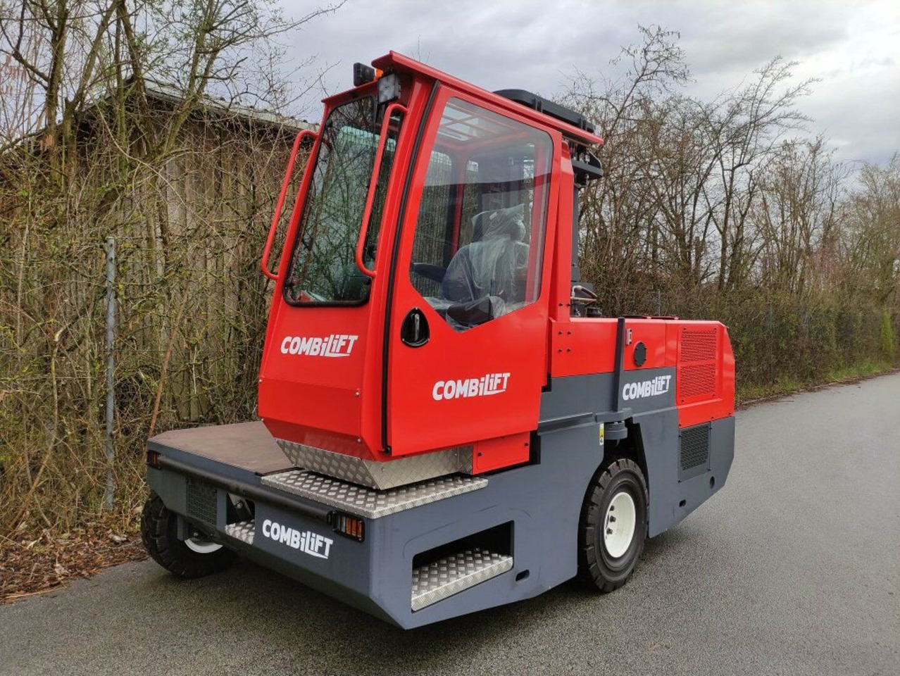 Combilift C6000SL - Sānu autokrāvējs: foto 4 Combilift C6000SL - Sānu autokrāvējs: foto 4