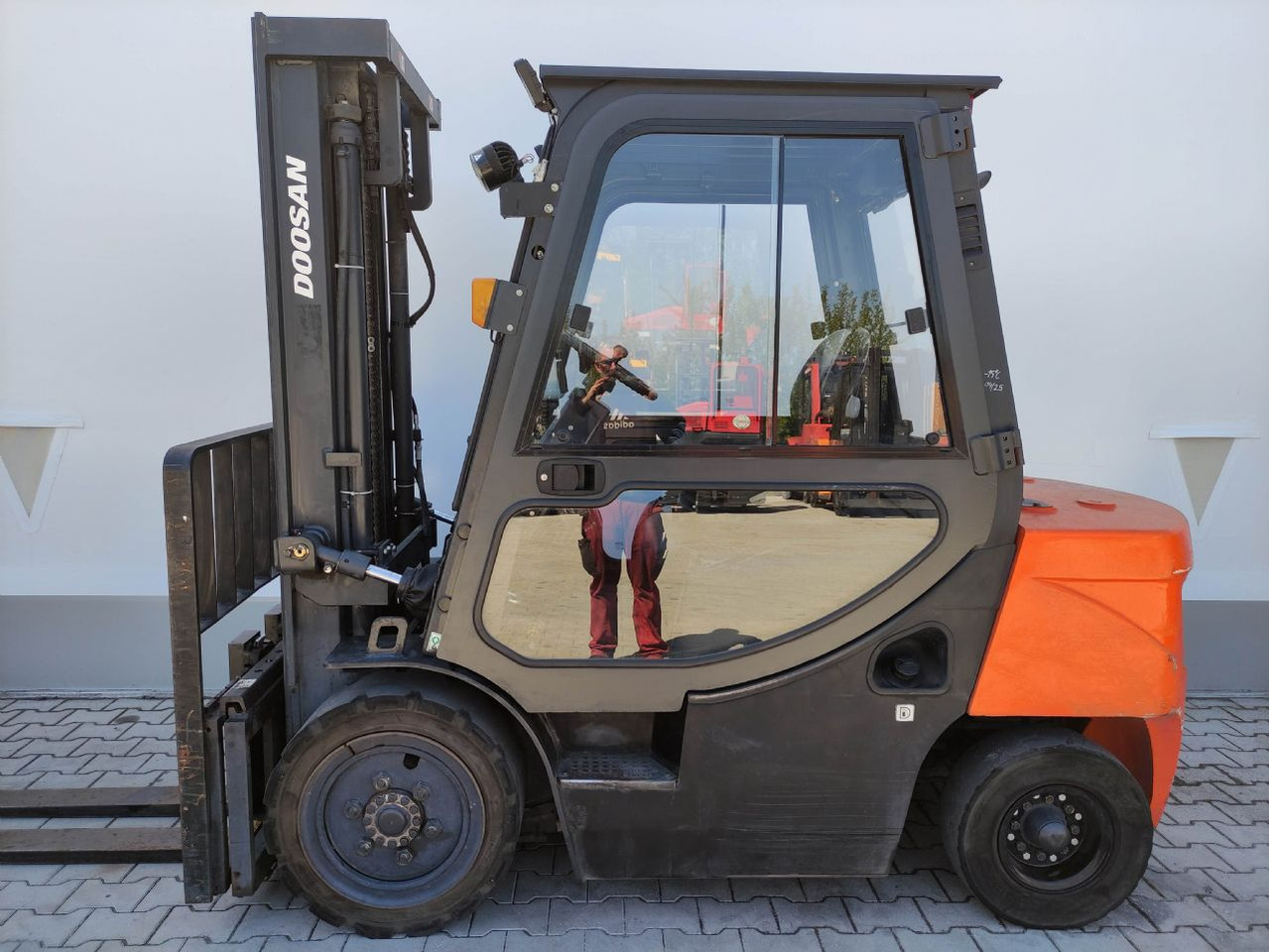 Doosan D30 GP - Dīzeļiekrāvējs: foto 1 Doosan D30 GP - Dīzeļiekrāvējs: foto 1