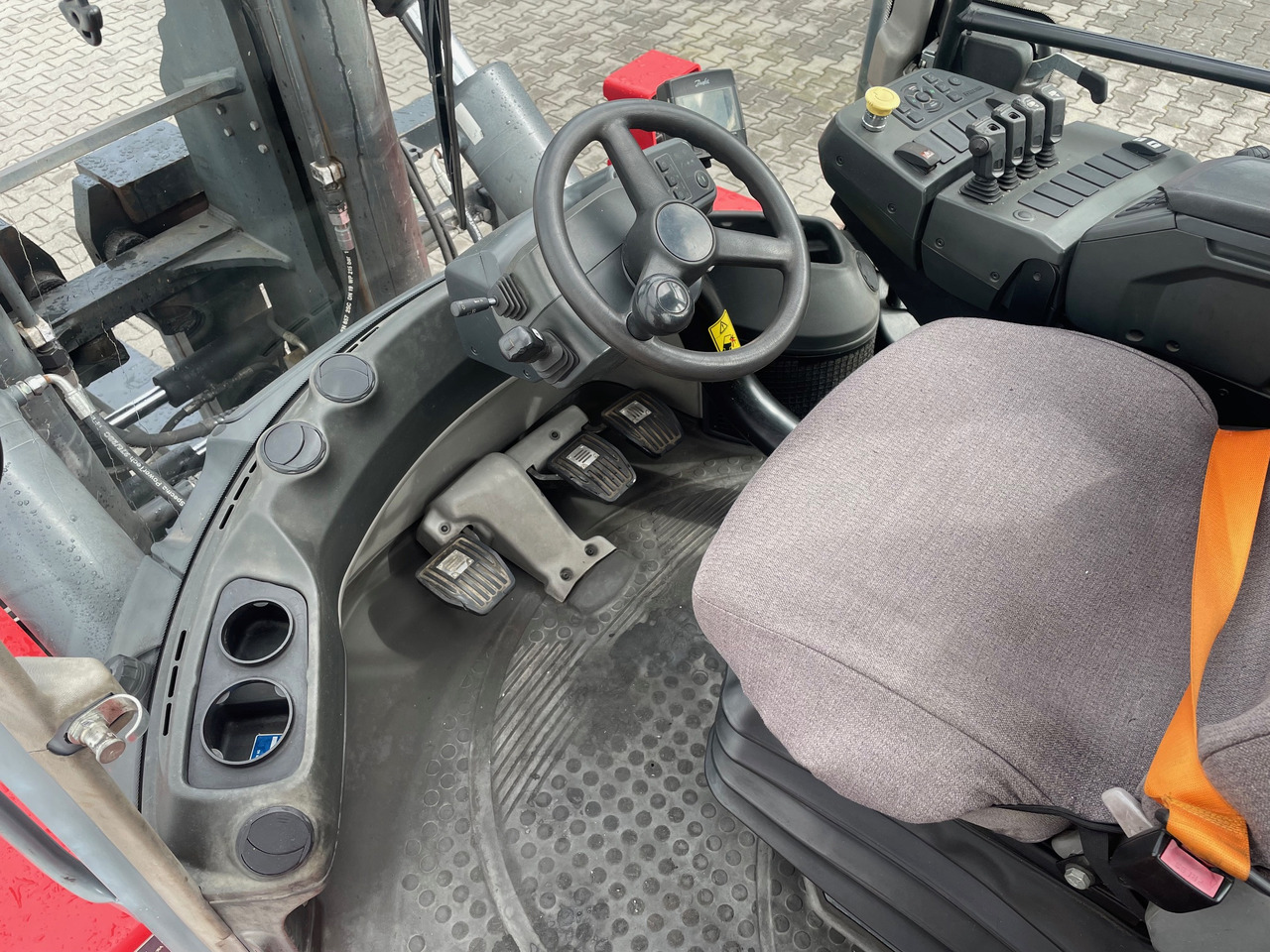 Kalmar DCG160-12 - Konteineru iekrāvējs: foto 5 Kalmar DCG160-12 - Konteineru iekrāvējs: foto 5