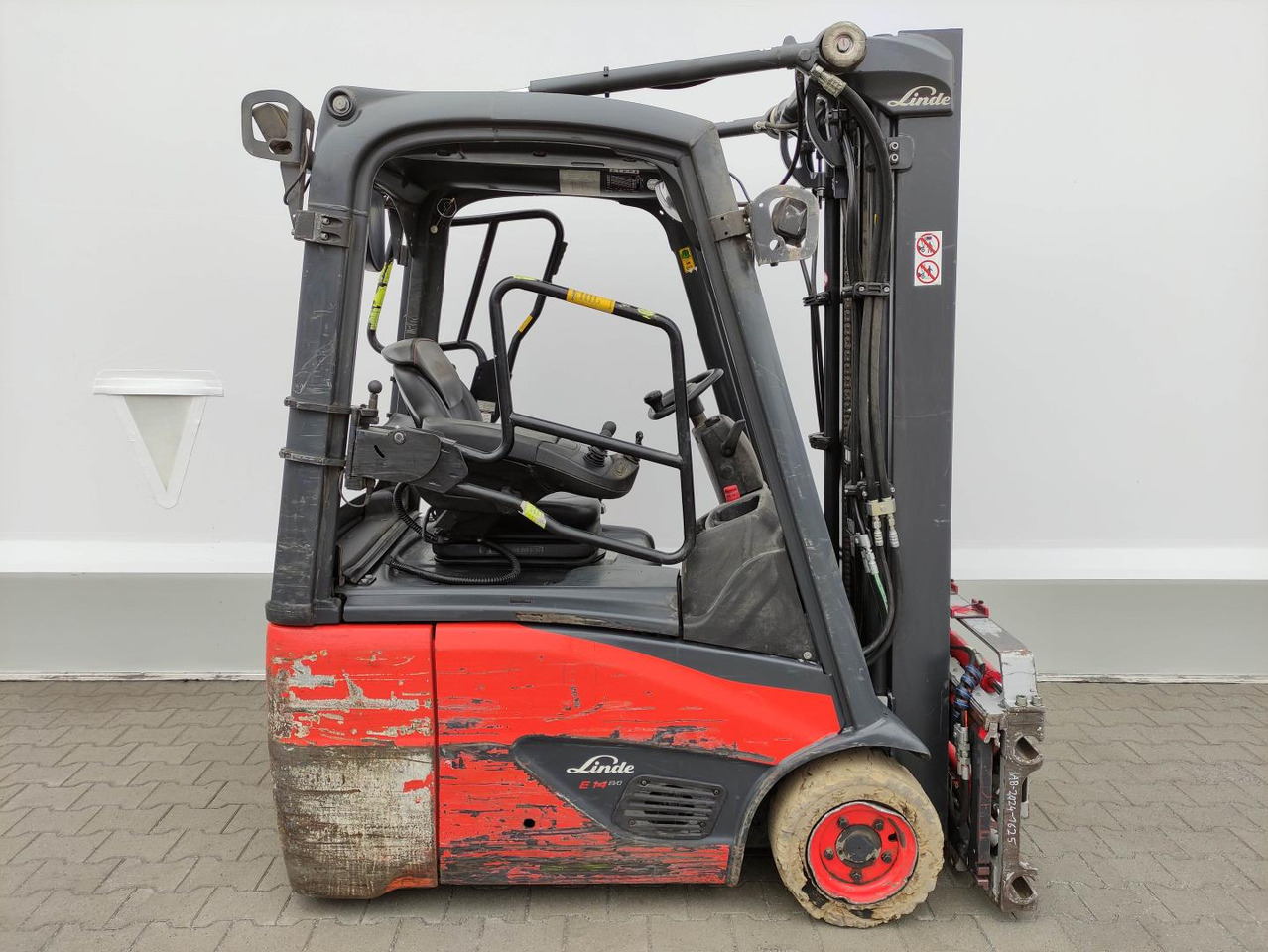 Linde E14-02-386-EVO - Elektroiekrāvējs: foto 2 Linde E14-02-386-EVO - Elektroiekrāvējs: foto 2