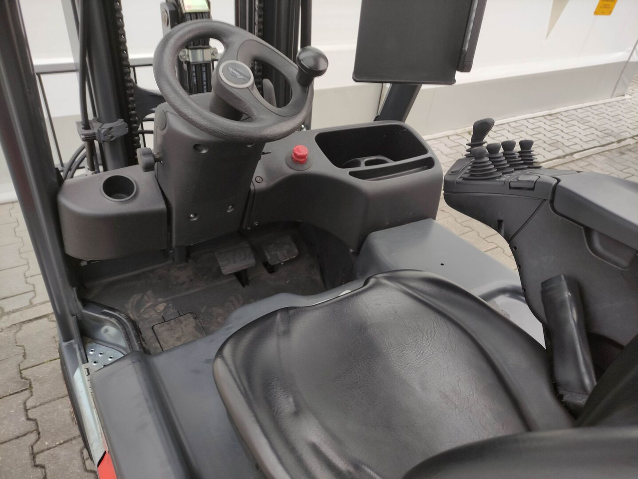 Linde E16PH-02-386 EVO - Elektroiekrāvējs: foto 5 Linde E16PH-02-386 EVO - Elektroiekrāvējs: foto 5