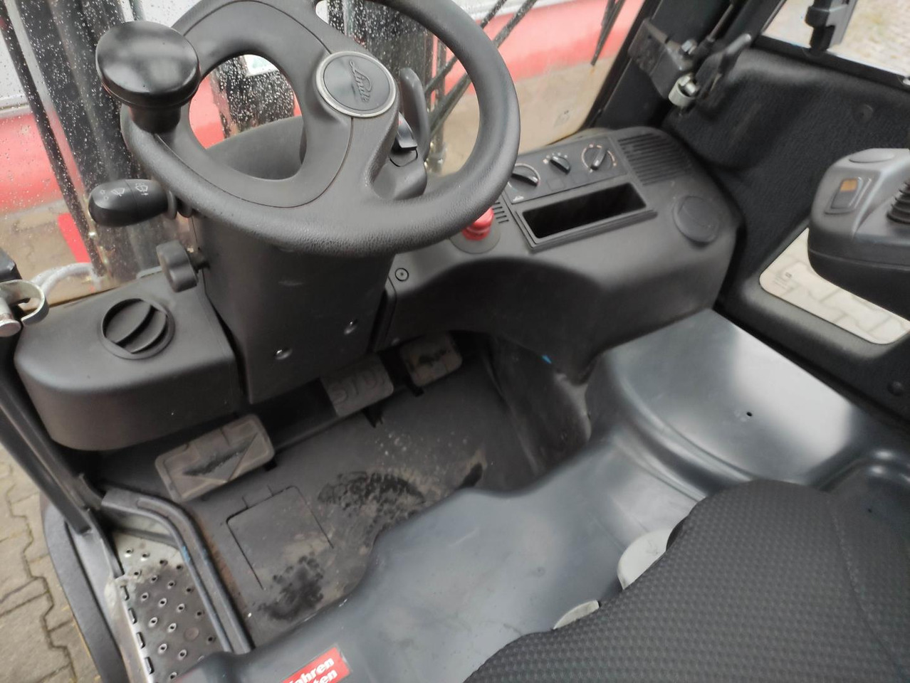 Linde E18PH-EVO - Elektroiekrāvējs: foto 5 Linde E18PH-EVO - Elektroiekrāvējs: foto 5