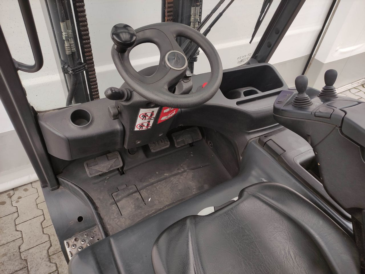 Linde E30-01-387 - Elektroiekrāvējs: foto 5 Linde E30-01-387 - Elektroiekrāvējs: foto 5