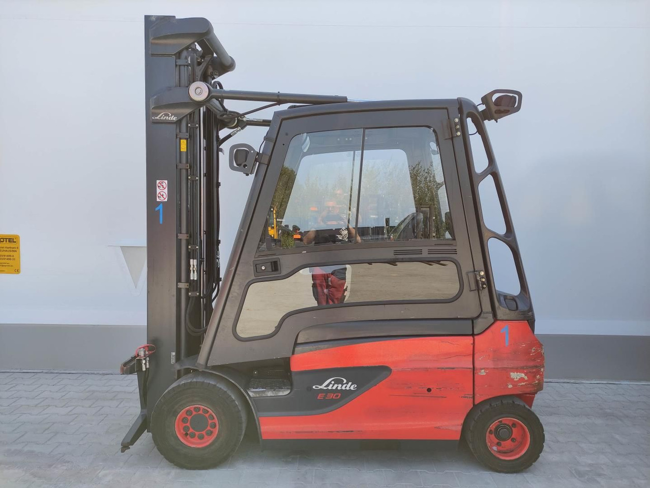 Linde E30L-01-387 - Elektroiekrāvējs: foto 1 Linde E30L-01-387 - Elektroiekrāvējs: foto 1