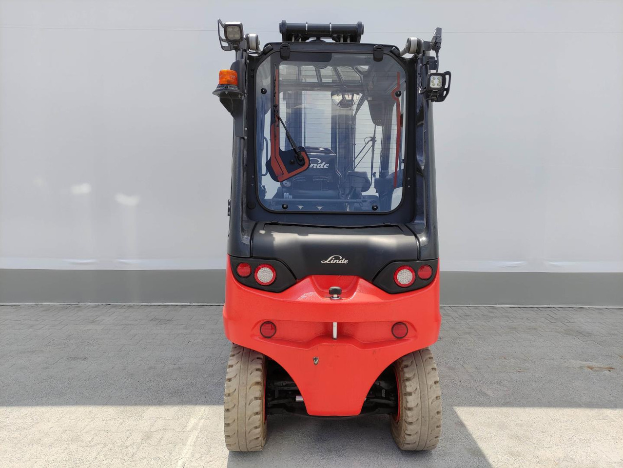 Linde E50HL-388 - Elektroiekrāvējs: foto 4 Linde E50HL-388 - Elektroiekrāvējs: foto 4