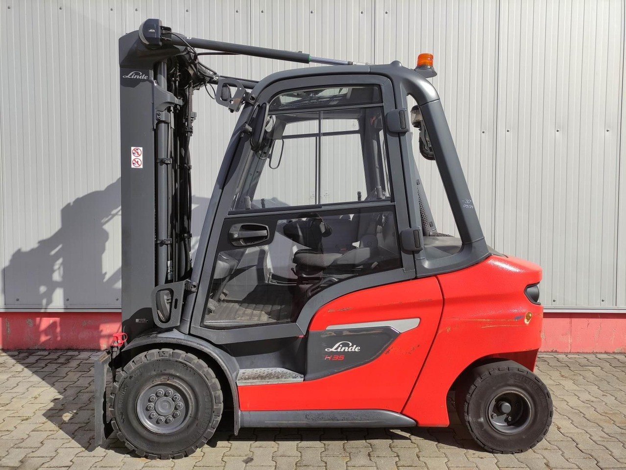 Linde H35-01-120 - Dīzeļiekrāvējs: foto 1 Linde H35-01-120 - Dīzeļiekrāvējs: foto 1