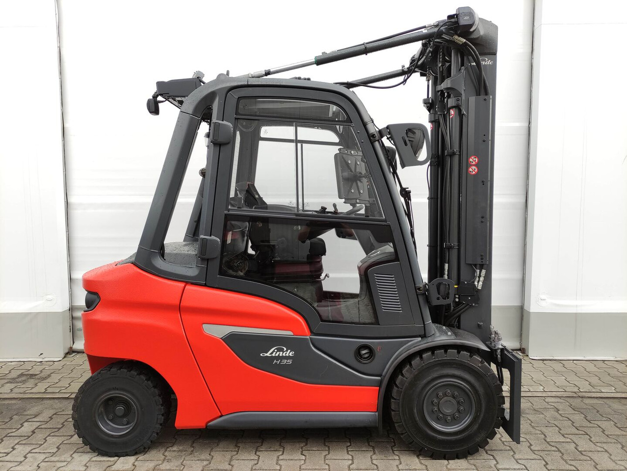 Linde H35D-01-120 (LACK NEU) - Dīzeļiekrāvējs: foto 2 Linde H35D-01-120 (LACK NEU) - Dīzeļiekrāvējs: foto 2
