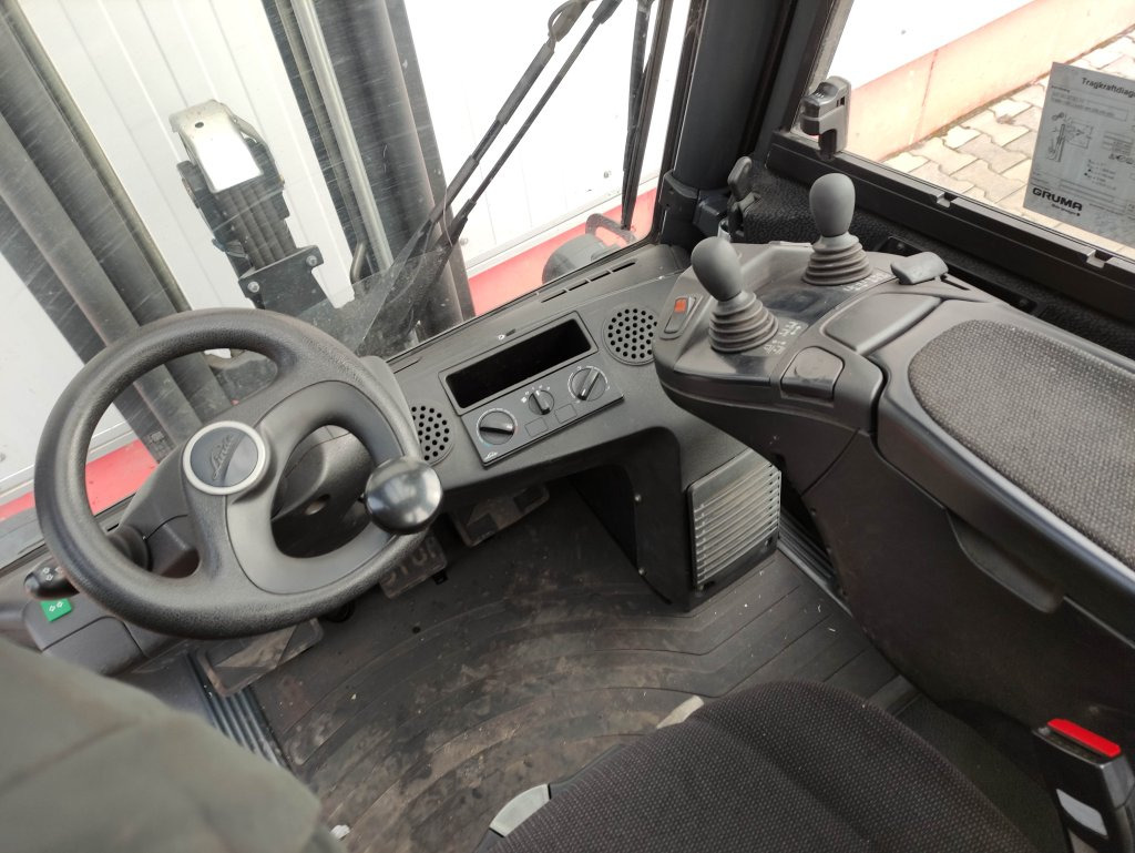 Linde H35D-02-393-EVO - Dīzeļiekrāvējs: foto 5 Linde H35D-02-393-EVO - Dīzeļiekrāvējs: foto 5