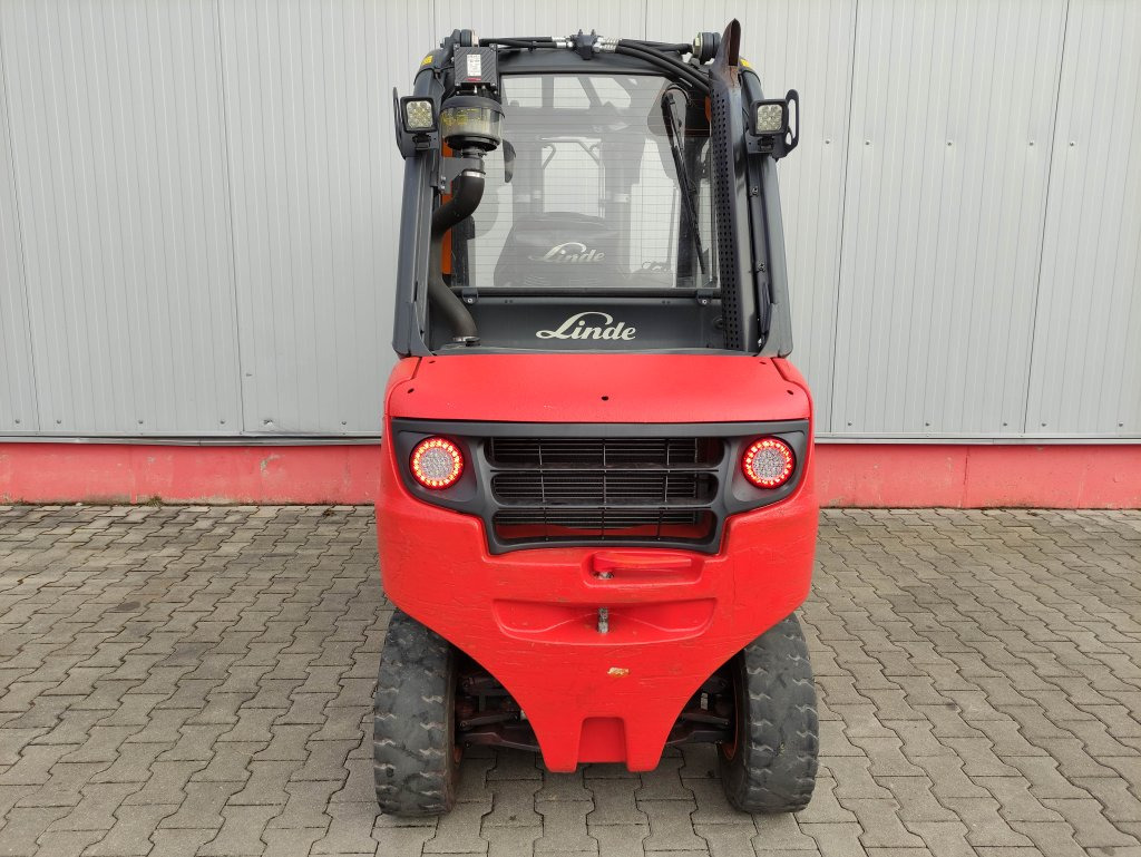 Linde H35D-02-393-EVO - Dīzeļiekrāvējs: foto 4 Linde H35D-02-393-EVO - Dīzeļiekrāvējs: foto 4