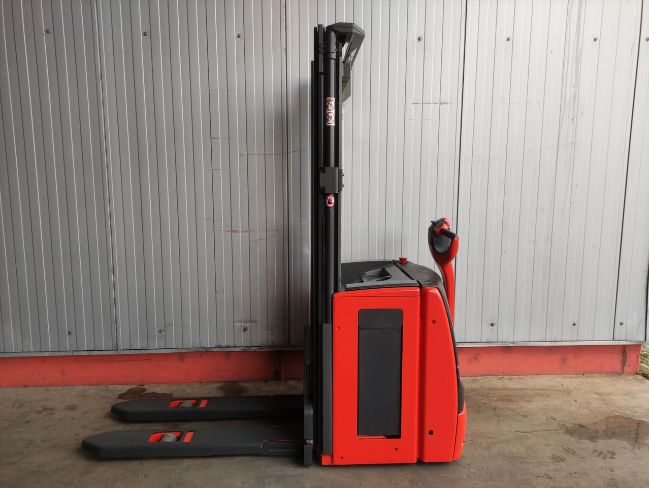 Linde L14-1173 (LACK NEU) - Krautņotājs: foto 1 Linde L14-1173 (LACK NEU) - Krautņotājs: foto 1