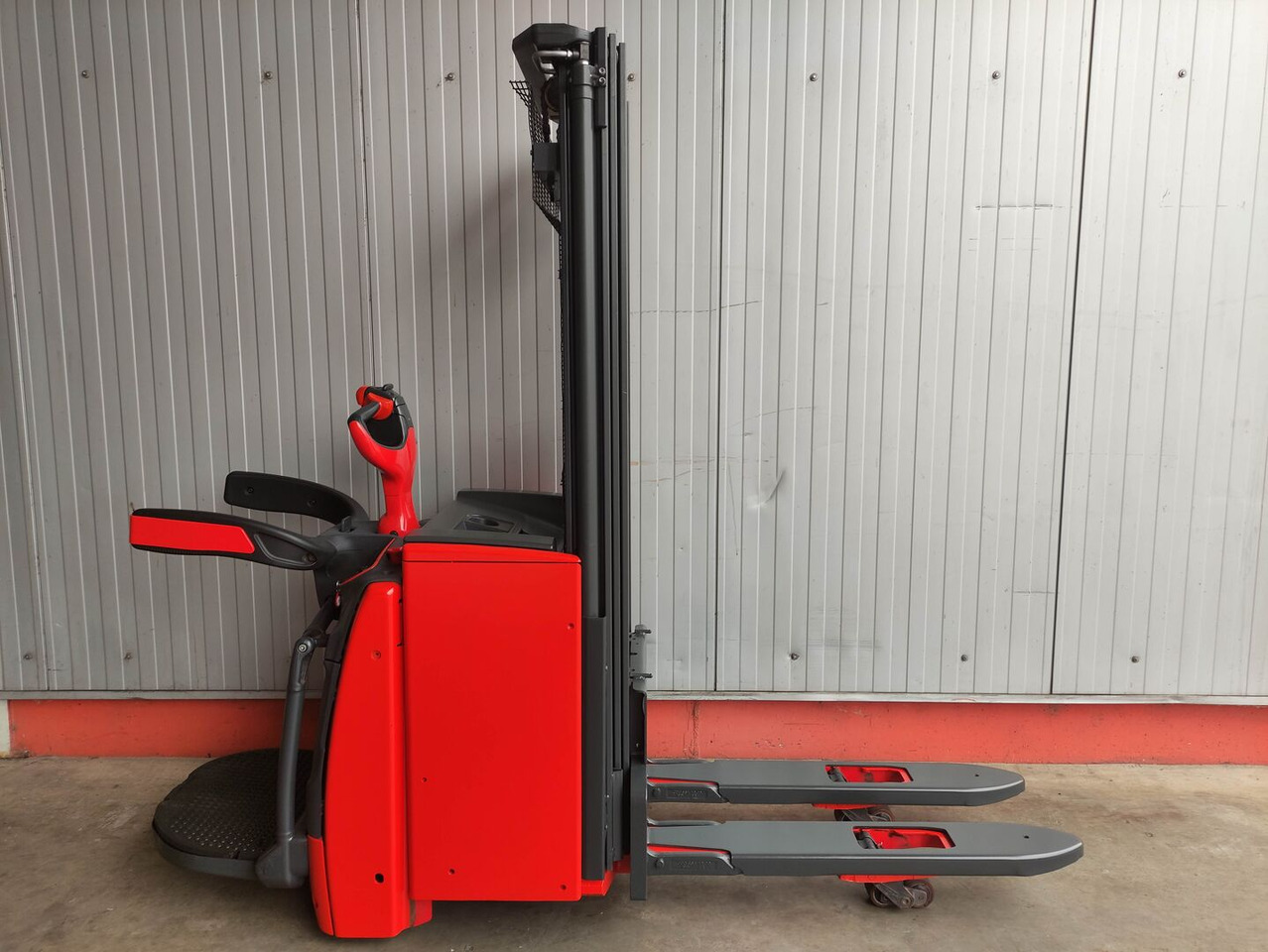 Linde L14 APi (LACK NEU) - Krautņotājs: foto 2 Linde L14 APi (LACK NEU) - Krautņotājs: foto 2