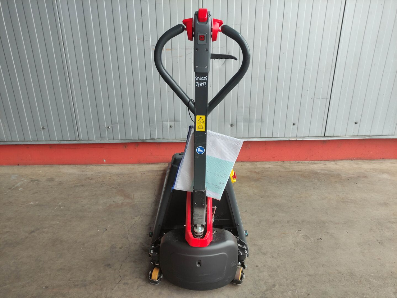 Linde MT15C - Rokas palešu ratiņi: foto 4 Linde MT15C - Rokas palešu ratiņi: foto 4