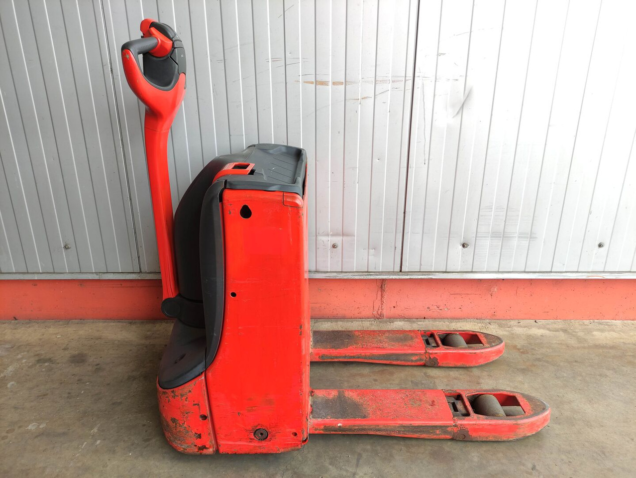 Linde T16-1152 - Rokas palešu ratiņi: foto 2 Linde T16-1152 - Rokas palešu ratiņi: foto 2
