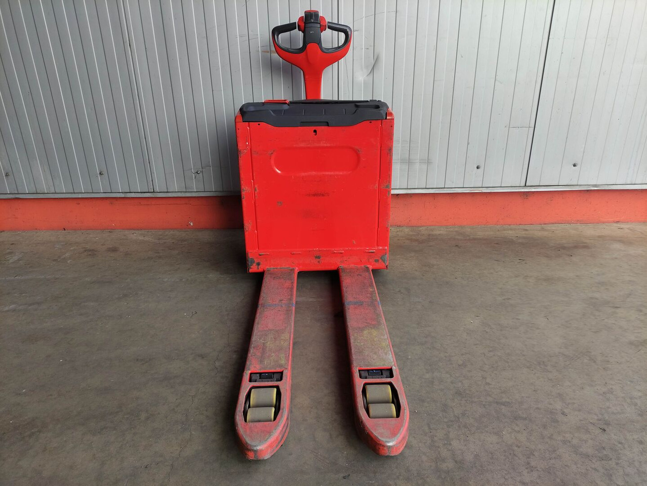 Linde T18-1152 - Rokas palešu ratiņi: foto 3 Linde T18-1152 - Rokas palešu ratiņi: foto 3